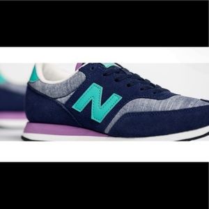 New Balance Women's CW620 Capsule Core Classic Runner Sneaker. W9